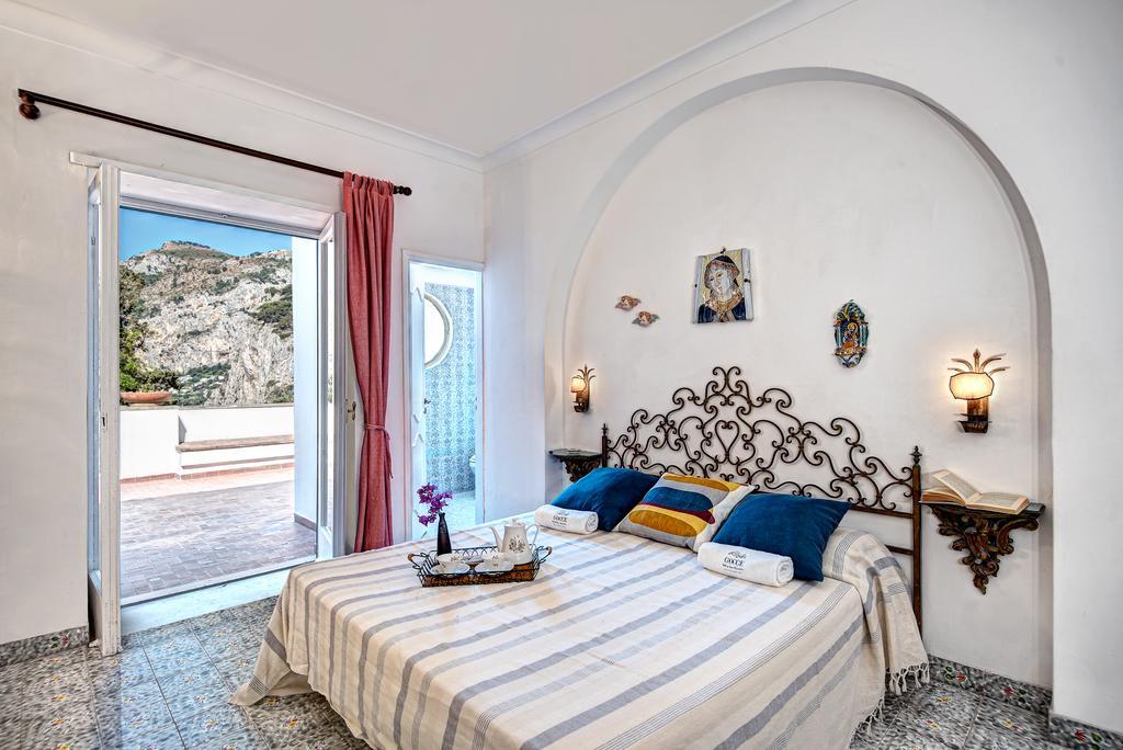 Villa Goldfinger Capri Bagian luar foto